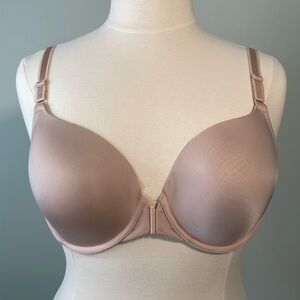 Torrid 360 Back Smoothing Lightly Lined Front Hook T-Shirt Bra